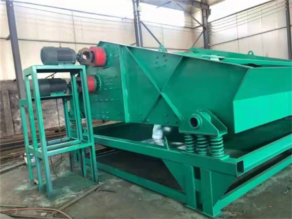 Linear dewatering screen